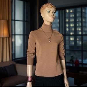 Anne Klein Caramel Beige Turtleneck Long sleeve Sweater Sz M